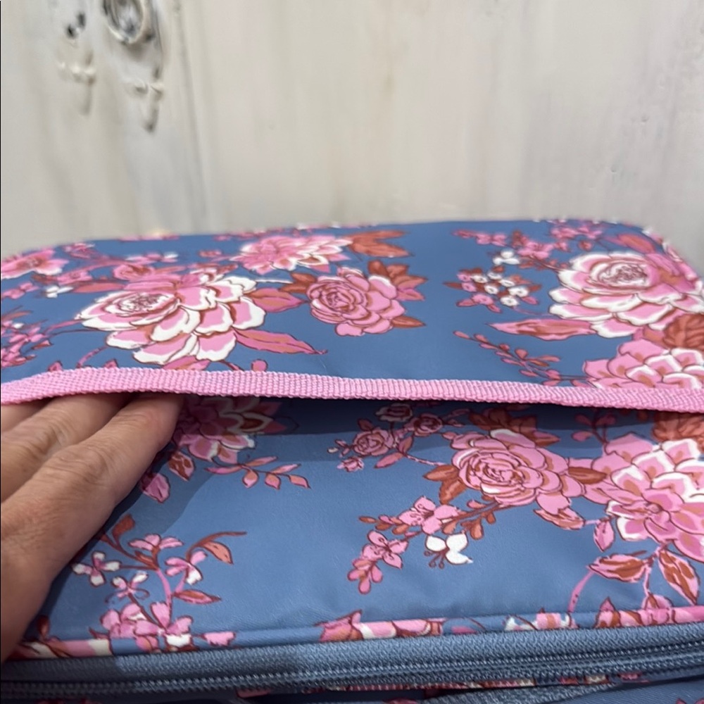 Matilda Jane Floral Blue and Pink lunchbox - Picture 7 of 8